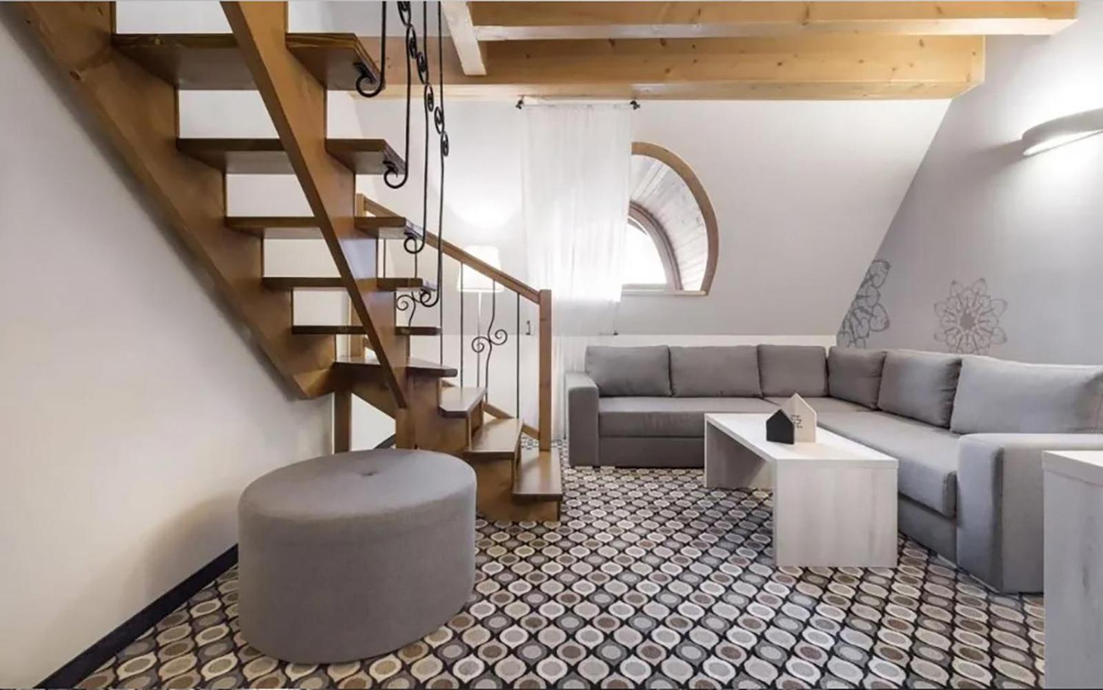 Duplex Apartment,1758527184:JPEG